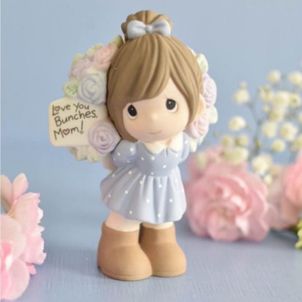 Precious Moments Figurine “Love You Bunches Mom!”